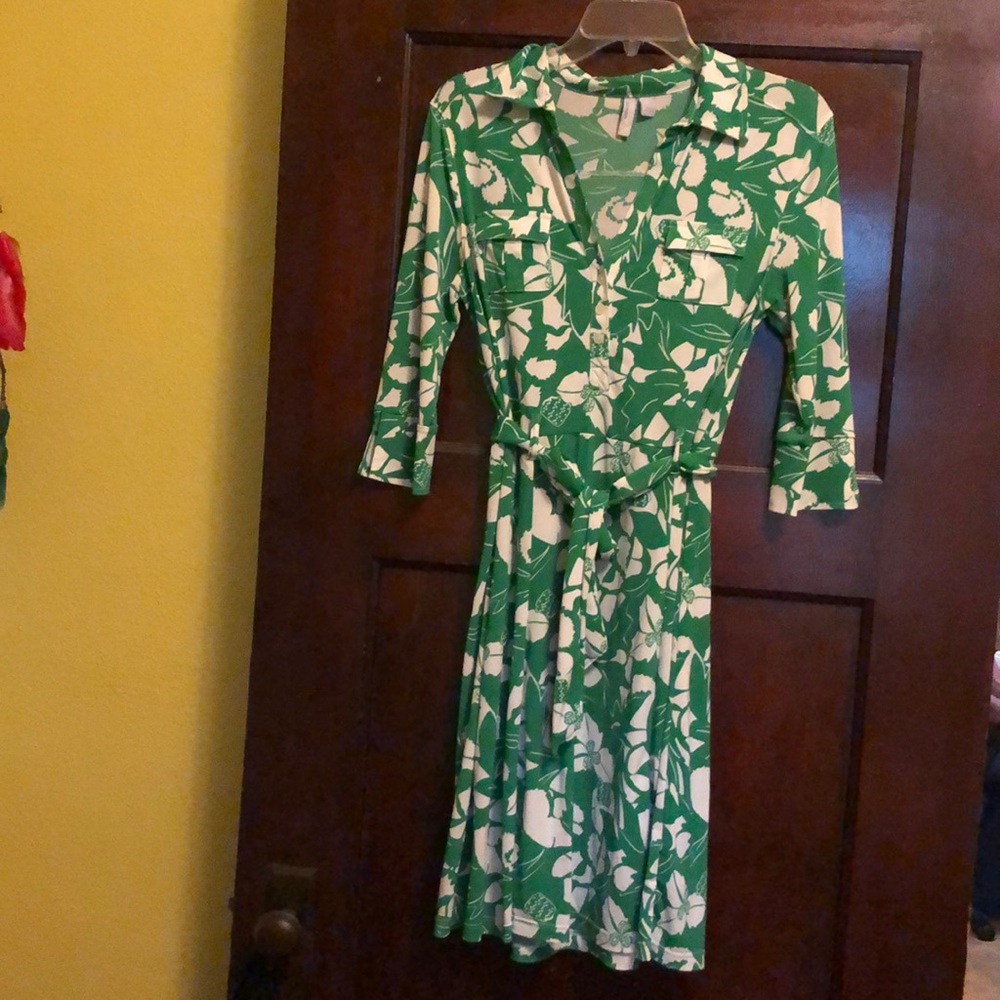 Dress - Picture 1 of 5